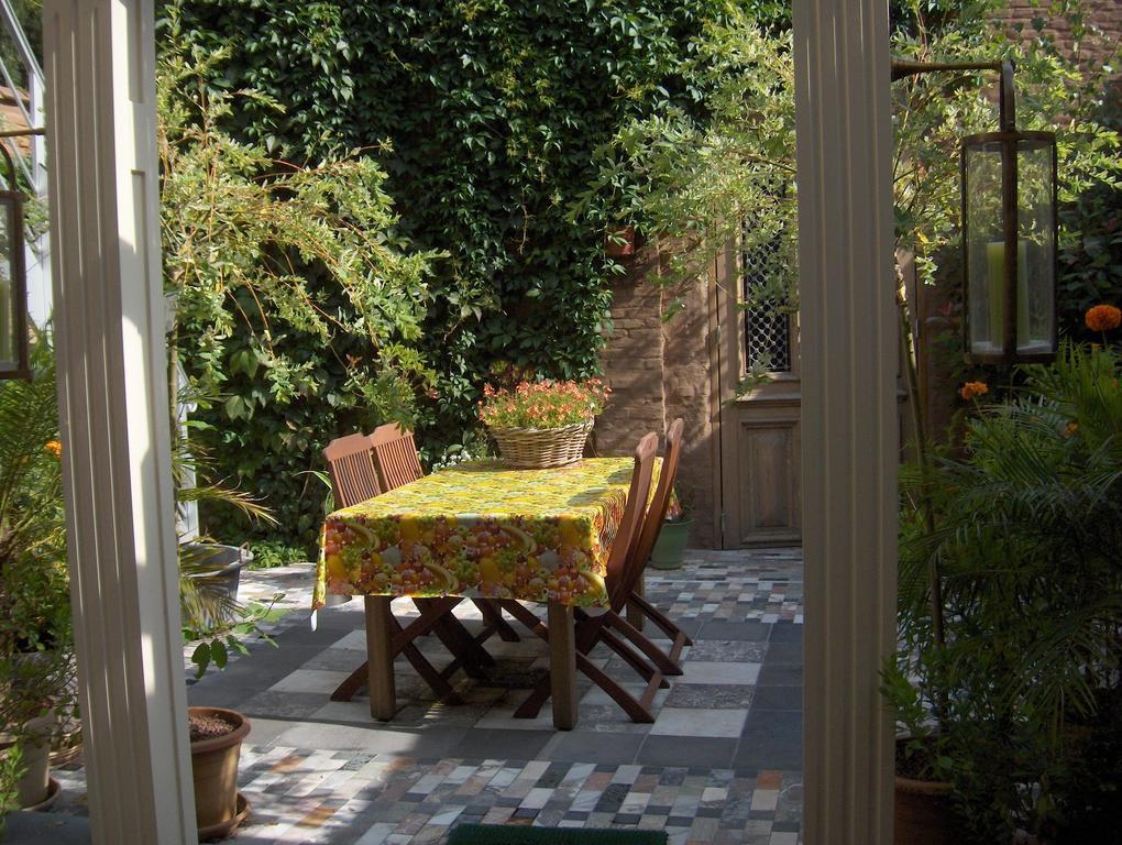 B&B De Lachende Engel メッヒェレン 部屋 写真