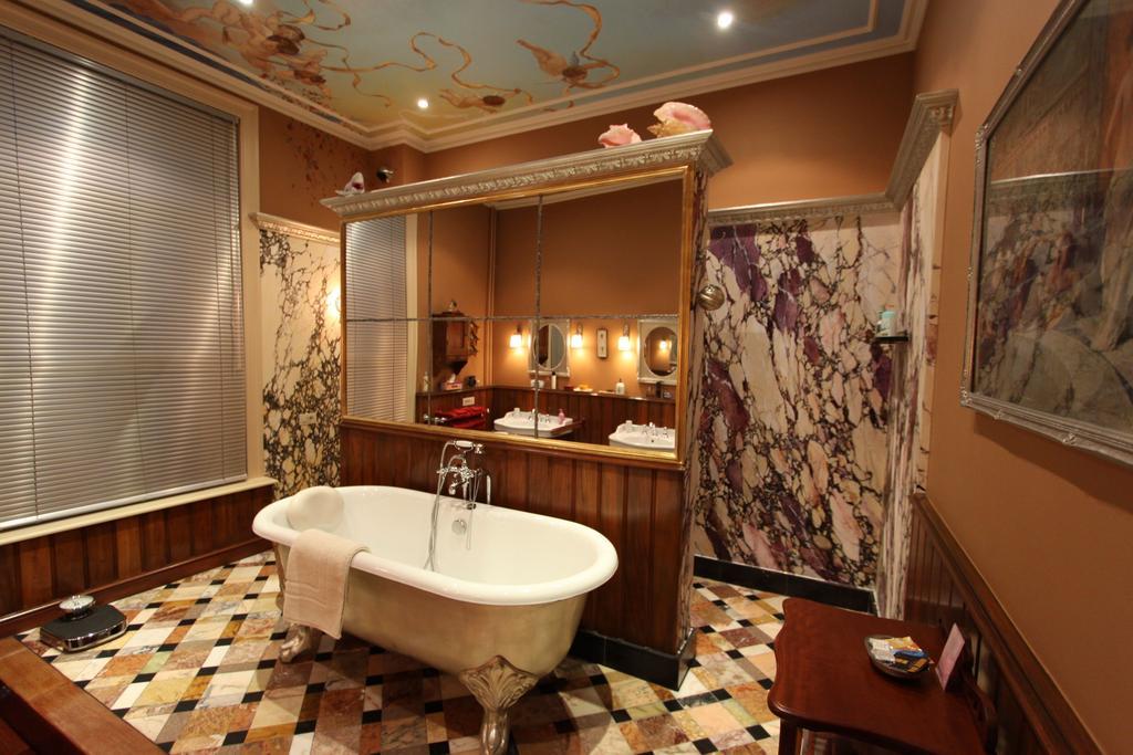 B&B De Lachende Engel メッヒェレン 部屋 写真